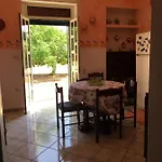 Villino Baia Dei Diavoli 度假居 *
