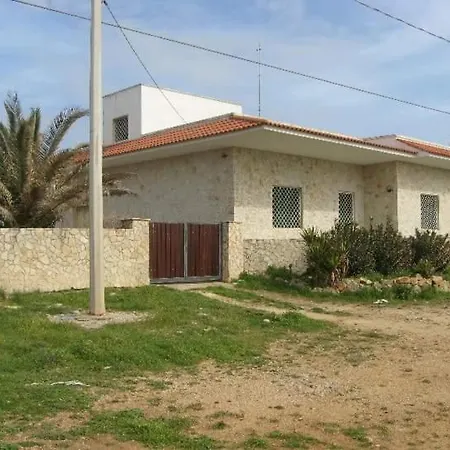 Villino Baia Dei Diavoli Дом отдыха *